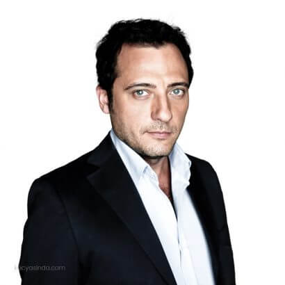 Yiğit Özşener
