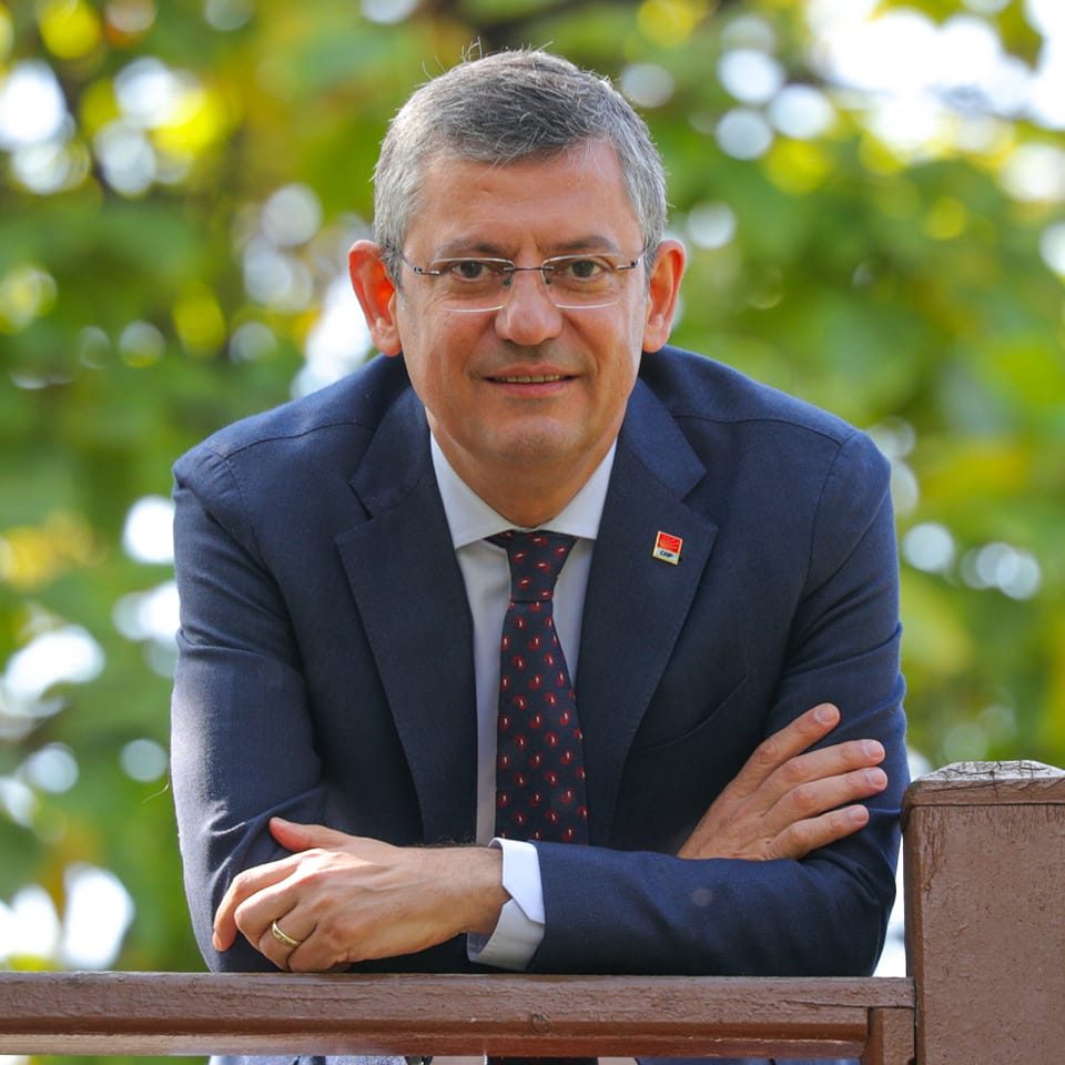 Özgür Özel fotoğraf